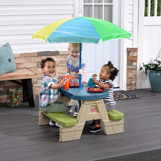 Step2 Sit Play Picnic Table with Umbrella — Raptor Concept Store
